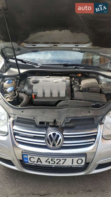 Седан Volkswagen Jetta 2009 в Умані