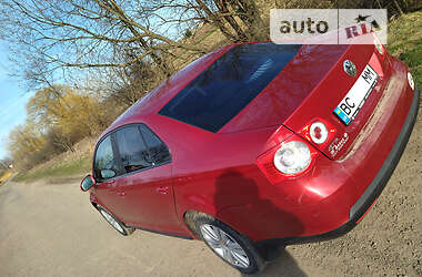Седан Volkswagen Jetta 2007 в 
