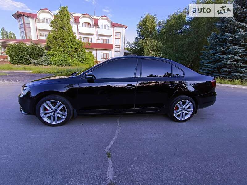 Седан Volkswagen Jetta 2016 в Южноукраинске