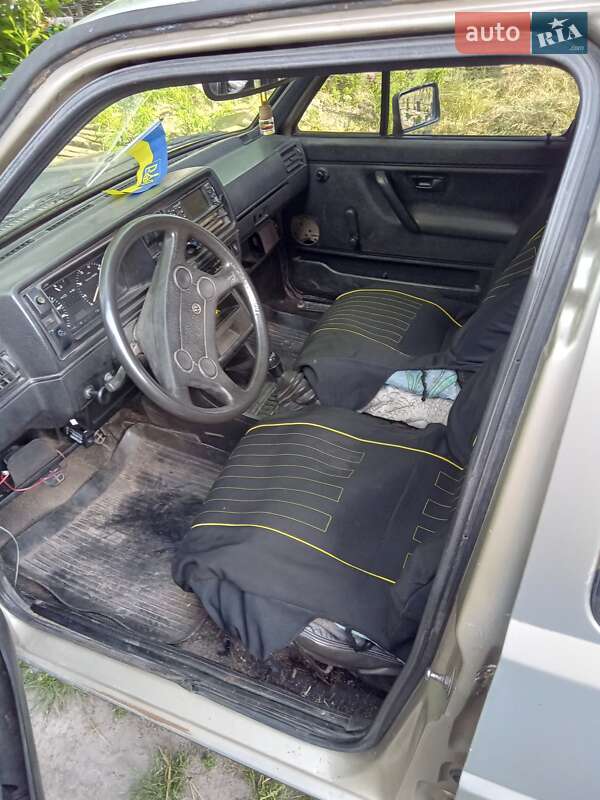 Седан Volkswagen Jetta 1984 в Баранівці