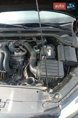 Седан Volkswagen Jetta 2013 в 
