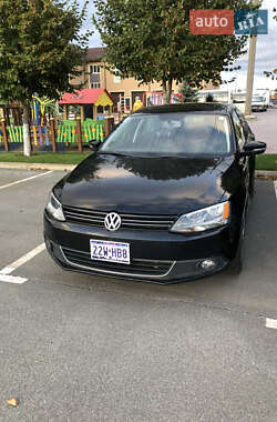 Седан Volkswagen Jetta 2012 в 