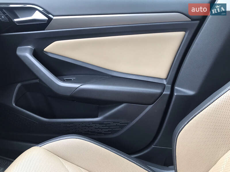 Седан Volkswagen Jetta 2018 в Луцьку