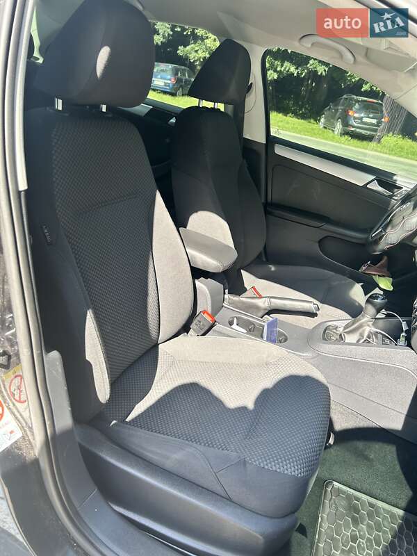 Седан Volkswagen Jetta 2013 в Хмельницькому