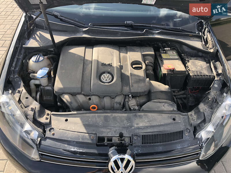 Універсал Volkswagen Jetta 2011 в Києві