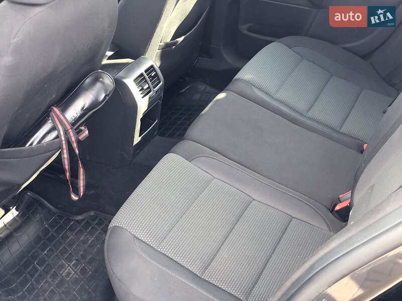 Універсал Volkswagen Jetta 2011 в Києві