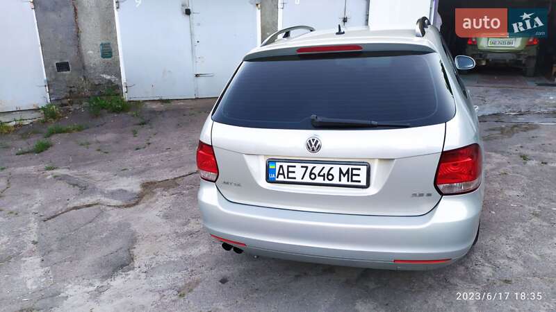 Універсал Volkswagen Jetta 2011 в Дніпрі