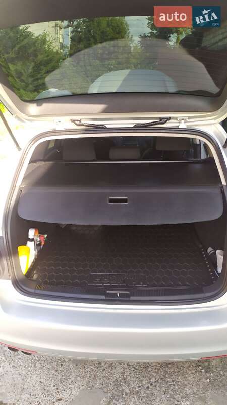 Універсал Volkswagen Jetta 2011 в Дніпрі