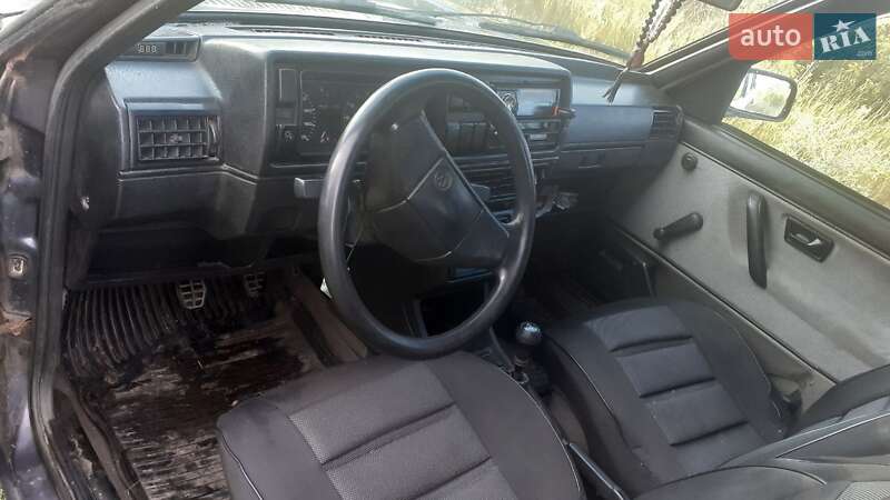 Седан Volkswagen Jetta 1989 в Полтаве
