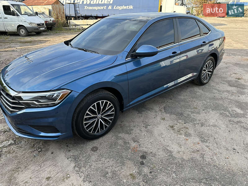 Седан Volkswagen Jetta 2020 в Сумах