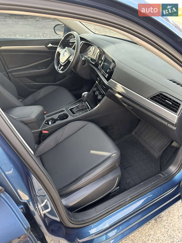Седан Volkswagen Jetta 2020 в Сумах