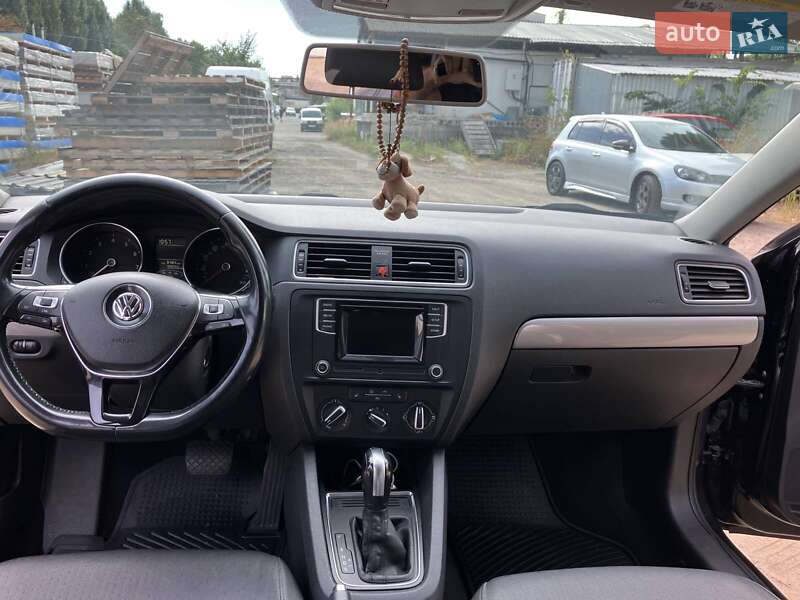 Седан Volkswagen Jetta 2017 в Києві
