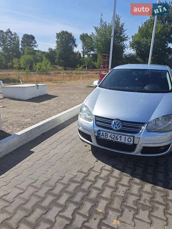 Седан Volkswagen Jetta 2008 в Погребище