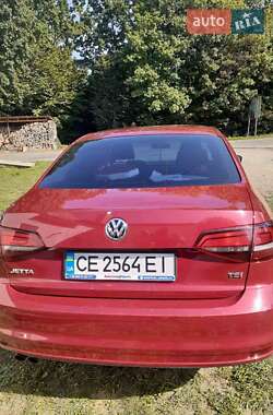 Седан Volkswagen Jetta 2016 в 
