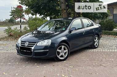 Седан Volkswagen Jetta 2006 в 