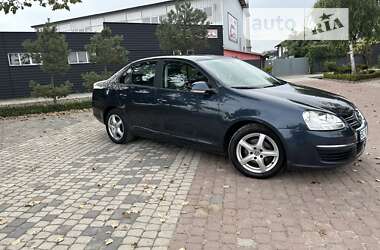 Седан Volkswagen Jetta 2006 в 