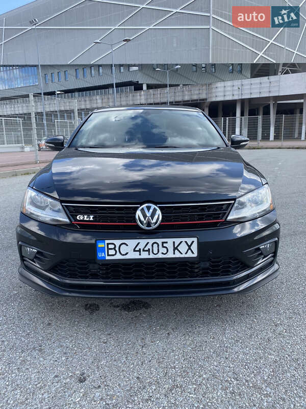 Седан Volkswagen Jetta 2016 в 