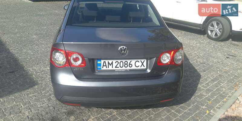 Седан Volkswagen Jetta 2010 в Коростишеві