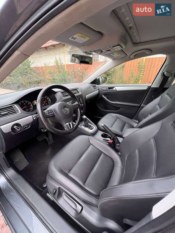 Седан Volkswagen Jetta 2014 в Одесі