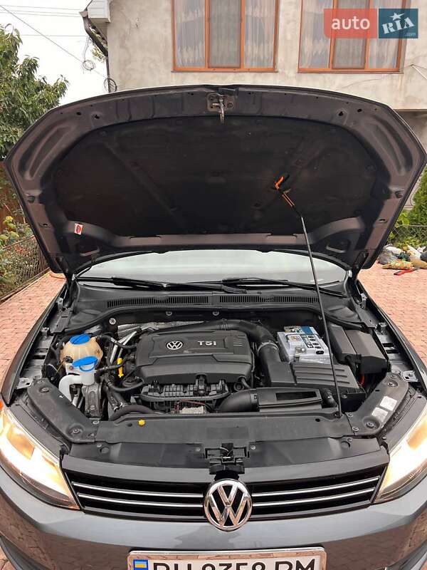 Седан Volkswagen Jetta 2014 в Одесі