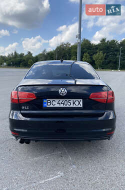 Седан Volkswagen Jetta 2016 в 
