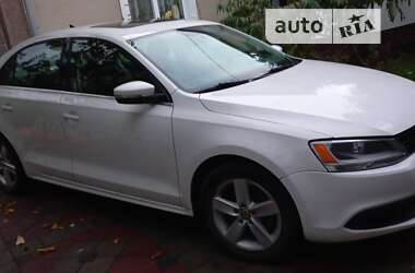 Седан Volkswagen Jetta 2013 в Тернополі