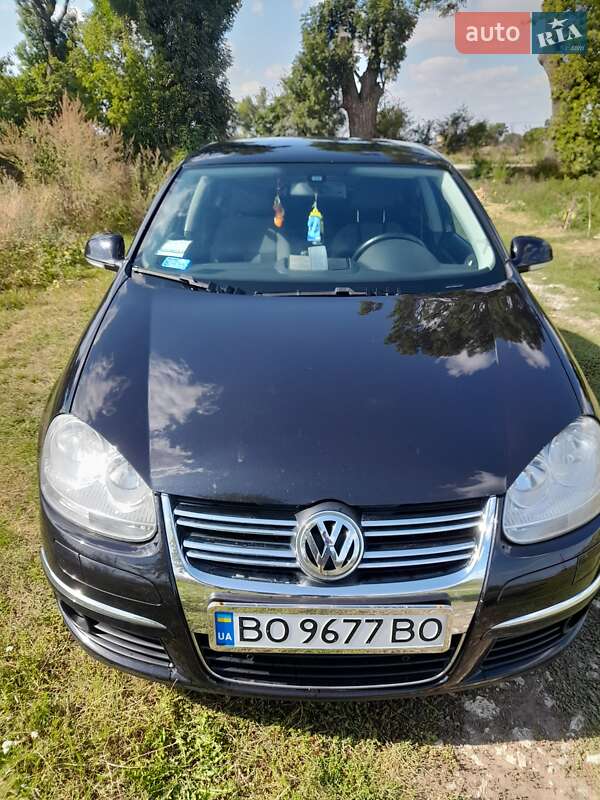 Седан Volkswagen Jetta 2009 в Тернополі