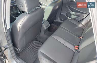Седан Volkswagen Jetta 2019 в 
