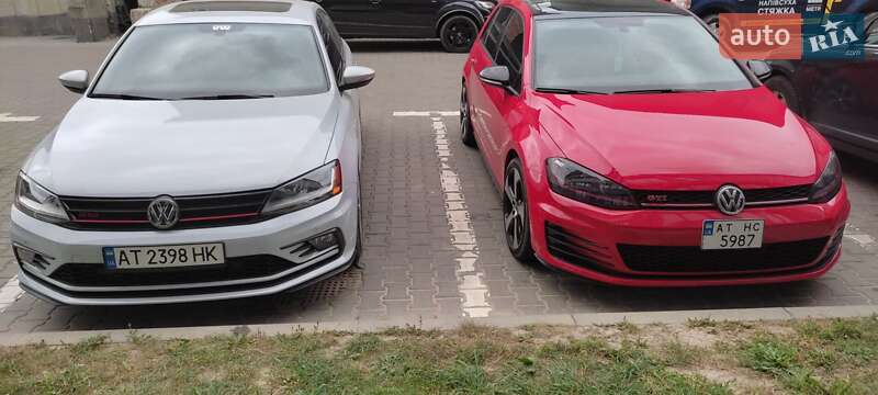 Седан Volkswagen Jetta 2017 в Ивано-Франковске