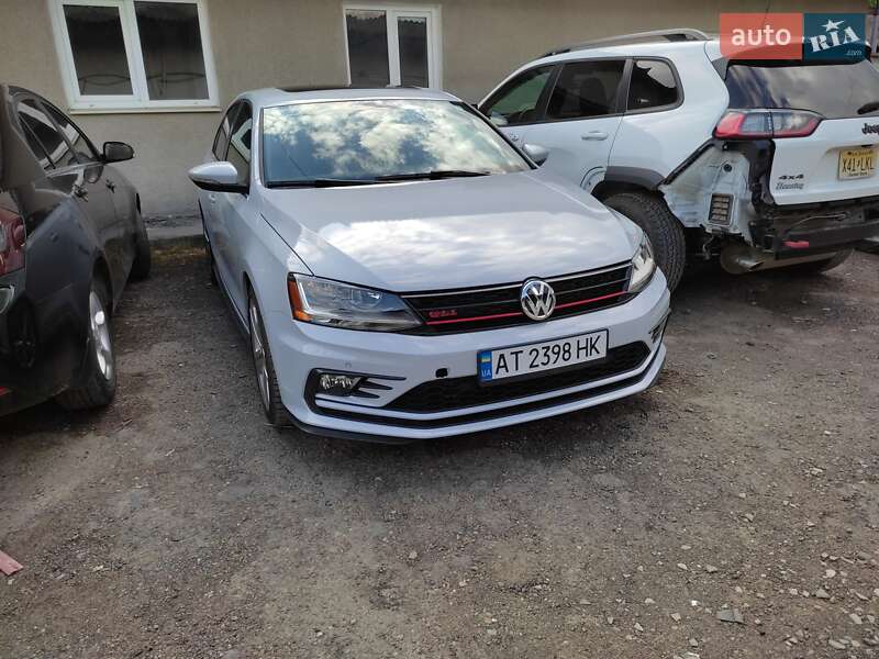 Седан Volkswagen Jetta 2017 в Ивано-Франковске