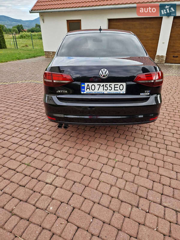 Седан Volkswagen Jetta 2016 в Іршаві