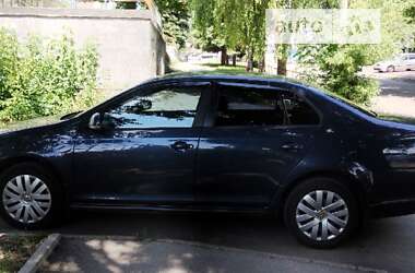 Седан Volkswagen Jetta 2010 в Запоріжжі