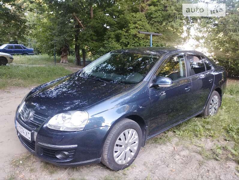 Седан Volkswagen Jetta 2010 в Запорожье