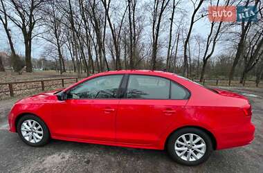 Седан Volkswagen Jetta 2015 в Сумах