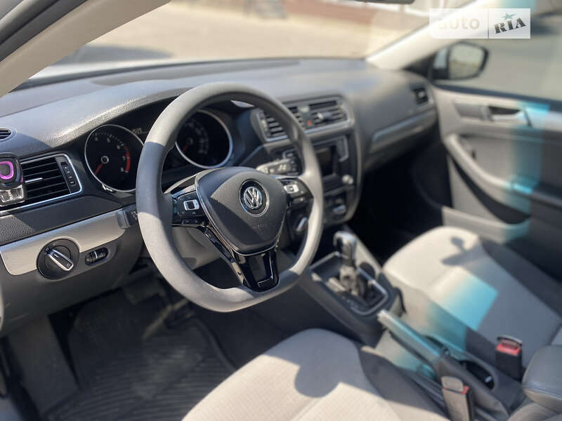 Седан Volkswagen Jetta 2017 в Львові фото 14 Седан Volkswagen Jetta 2017 в Львові