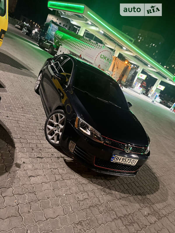 Седан Volkswagen Jetta 2014 в Одесі