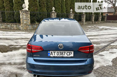 Седан Volkswagen Jetta 2014 в Надворной