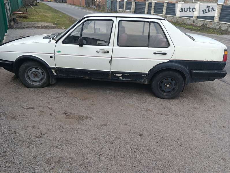 Седан Volkswagen Jetta 1986 в Калиновке