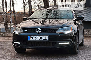 Седан Volkswagen Jetta 2012 в Тернополе