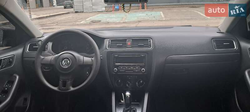 Седан Volkswagen Jetta 2013 в Харькове