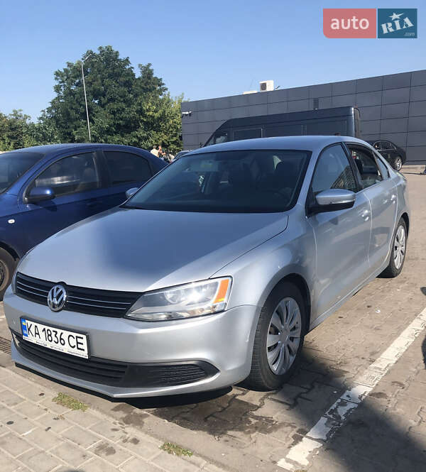 Седан Volkswagen Jetta 2013 в Киеве