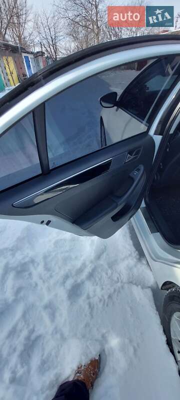 Седан Volkswagen Jetta 2016 в Покровську