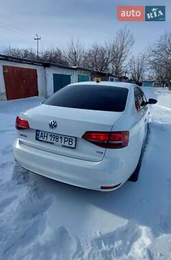 Седан Volkswagen Jetta 2016 в Покровске