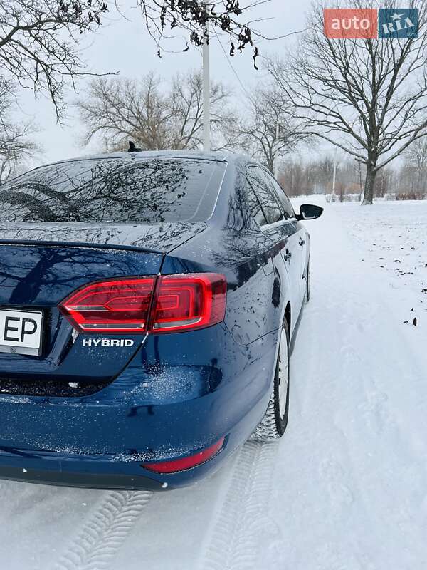 Седан Volkswagen Jetta 2013 в Кропивницькому