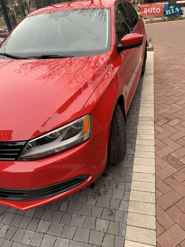 Седан Volkswagen Jetta 2012 в Івано-Франківську