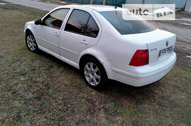 Седан Volkswagen Jetta 1999 в Чернігові