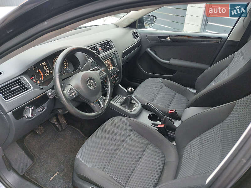 Седан Volkswagen Jetta 2011 в Рогатине