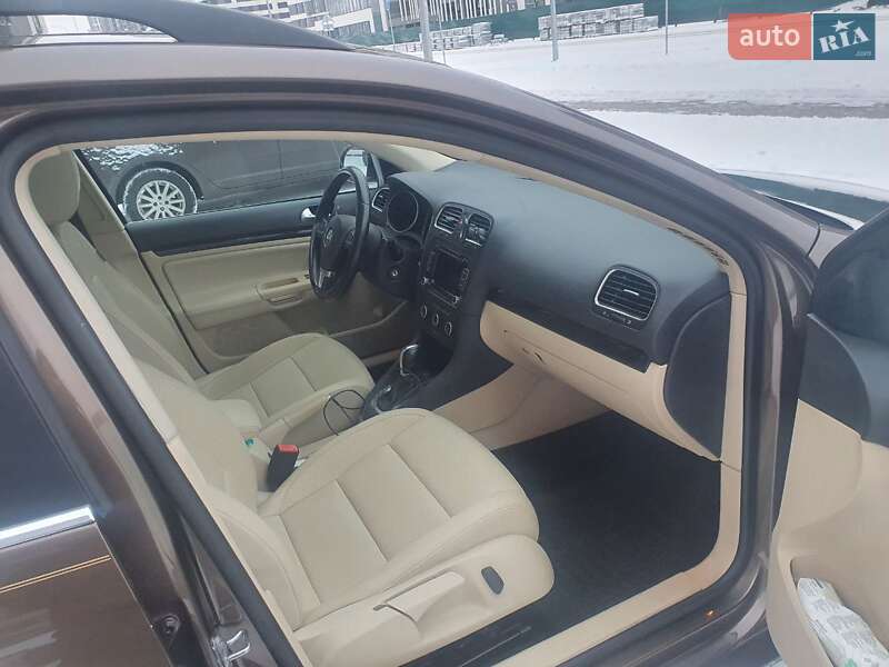 Універсал Volkswagen Jetta 2013 в Києві