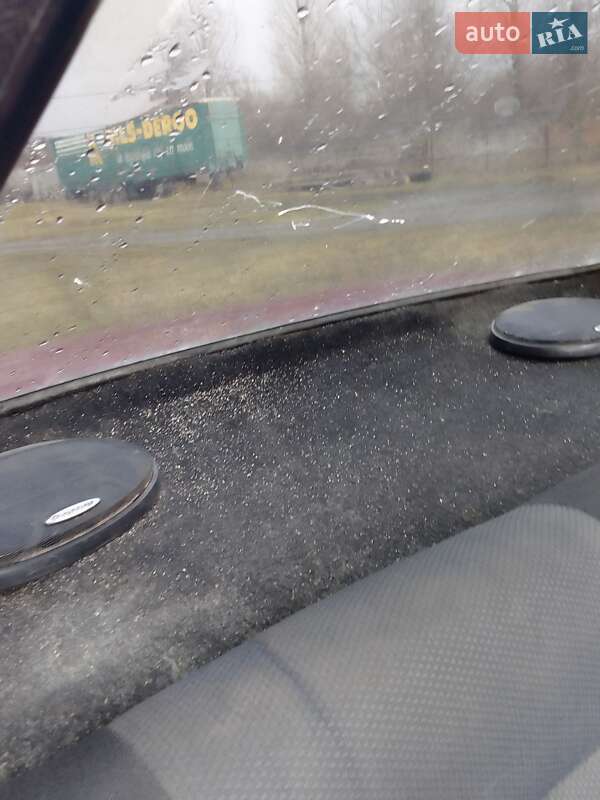 Седан Volkswagen Jetta 1989 в Вижниці