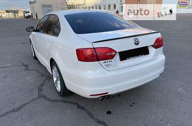 Седан Volkswagen Jetta 2011 в Николаеве